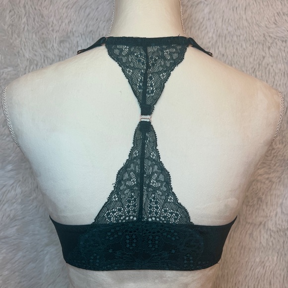 Victoria Secret Racer Back Bra - Picture 6 of 6